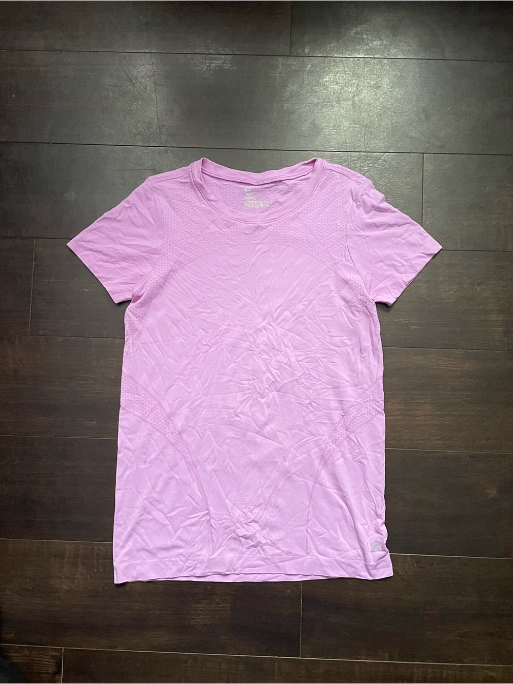 gap sports tee